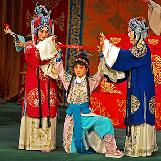 «Военачальницы семьи Ян» — опера с планеты Пекин
